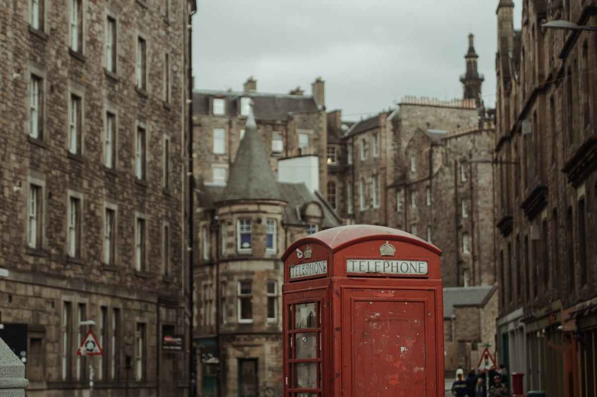 Ontdek Edinburgh: 5 Betoverende hoogtepunten van deze Schotse parel.